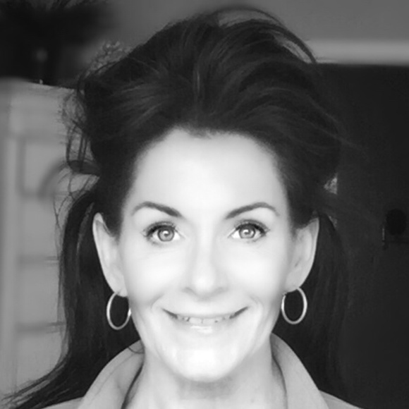 Meet your Posher, Anne - Picture 1 of 3